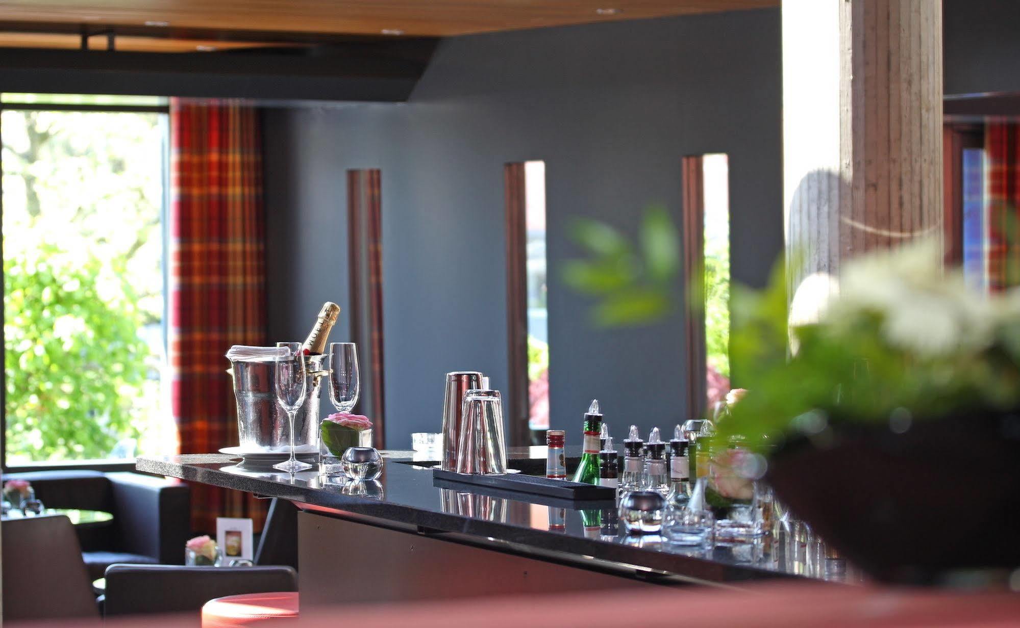 Wellness Hotel Tenedo - Thermalquellen Resort Bad Zurzach Bagian luar foto